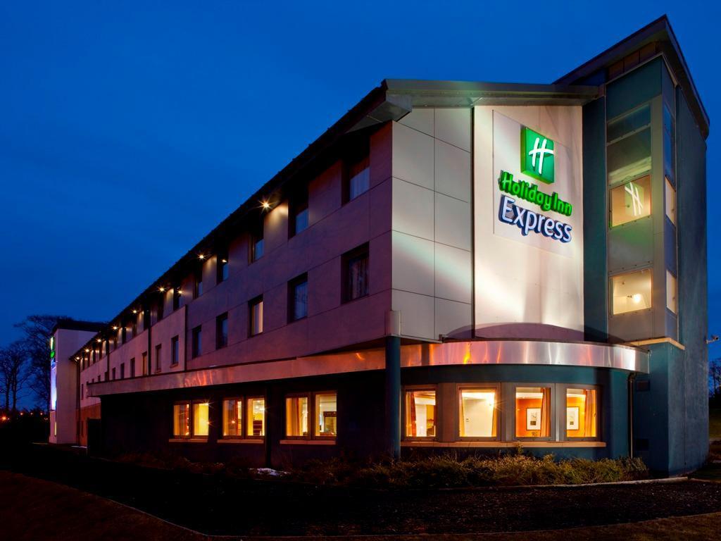 Holiday Inn Express Dunfermline By Ihg Exteriör bild
