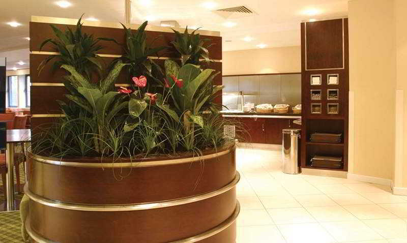 Holiday Inn Express Dunfermline By Ihg Exteriör bild