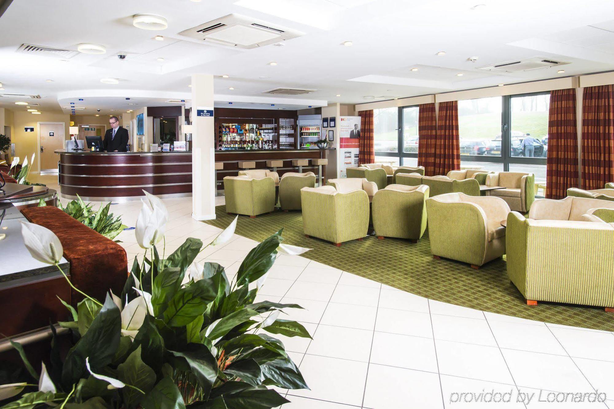 Holiday Inn Express Dunfermline By Ihg Exteriör bild